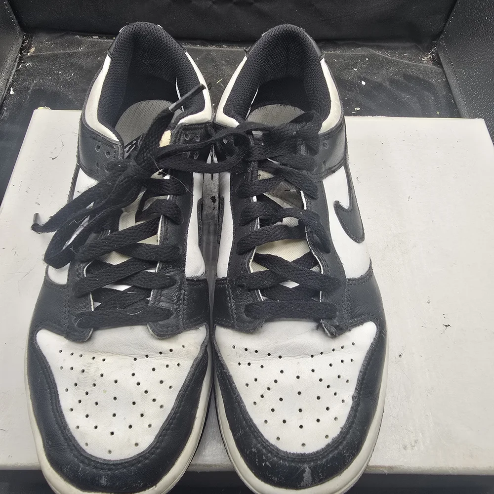 Nike‎ Black and White Men's Sneakers